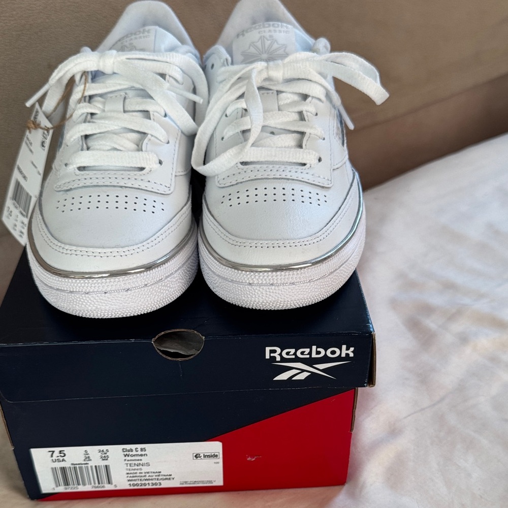 NWT Reebok Club C 85